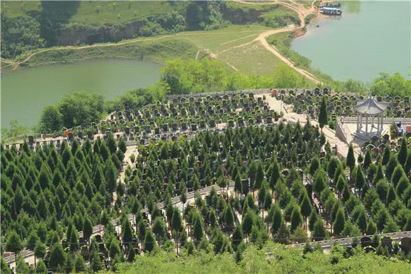 西安山水墓地有哪些？