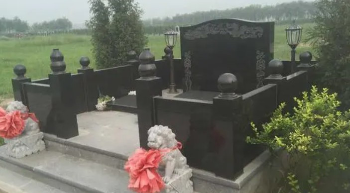 西安霸陵墓园使用权多少年