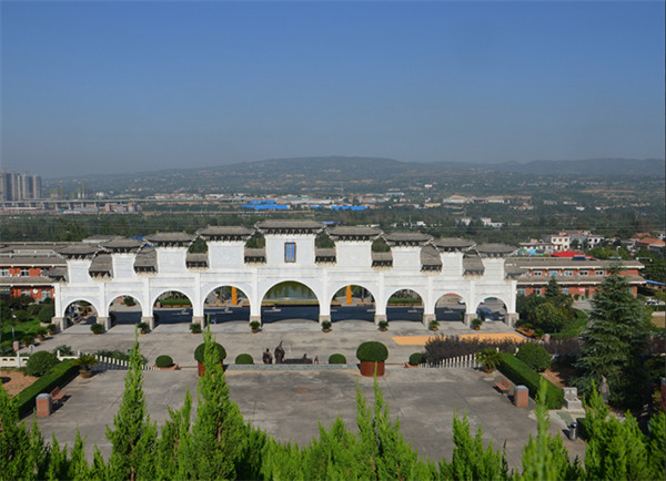 西安霸陵墓园新区地点，霸陵墓园地址