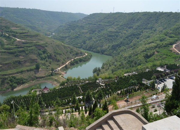 西安东郊半引路鲸鱼沟高桥墓园价格优惠