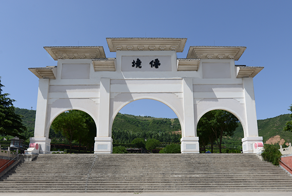 西安市霸陵墓园新区-仙境山门